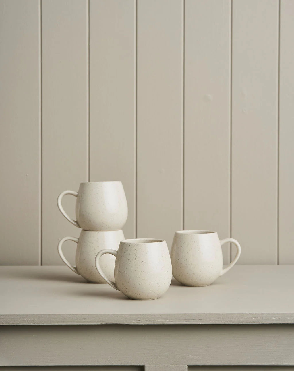 Hug Me Mugs / Speckled White | Robert Gordon