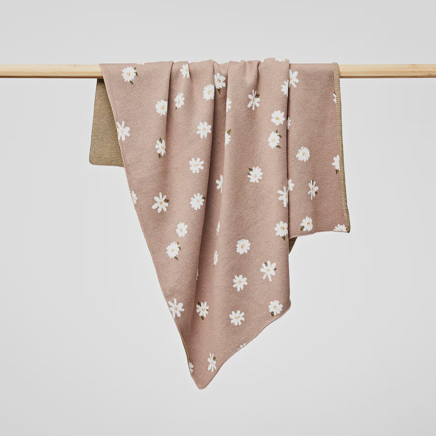 Daisy Blanket in Mushroom Organic Cotton | Over The Danelions