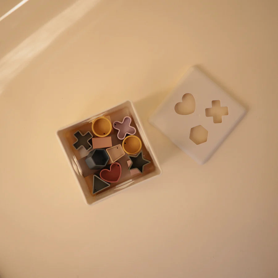 Shape Sorting Box - Original | Mushie