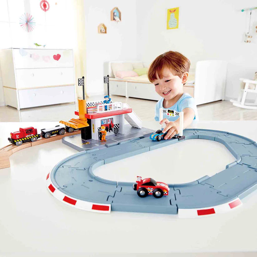 Race Track Station | Hape