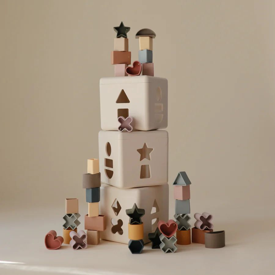 Shape Sorting Box - Original | Mushie