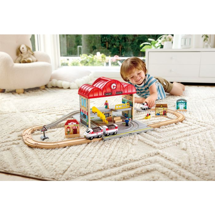Portable Train Station Set | Hape