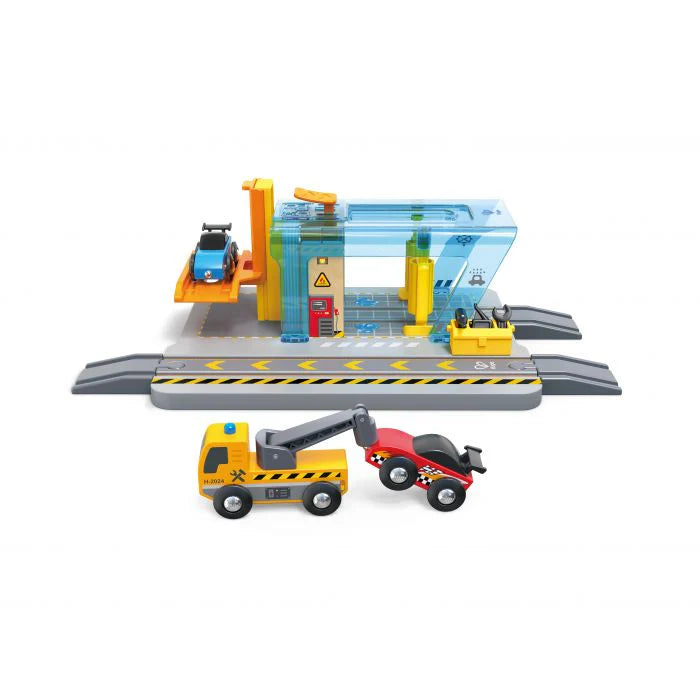 Vehicles Repair And Wash Station | Hape