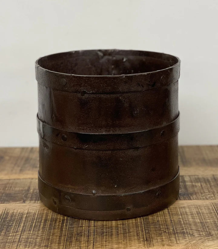 Iron Planters | Blue Goose Imports