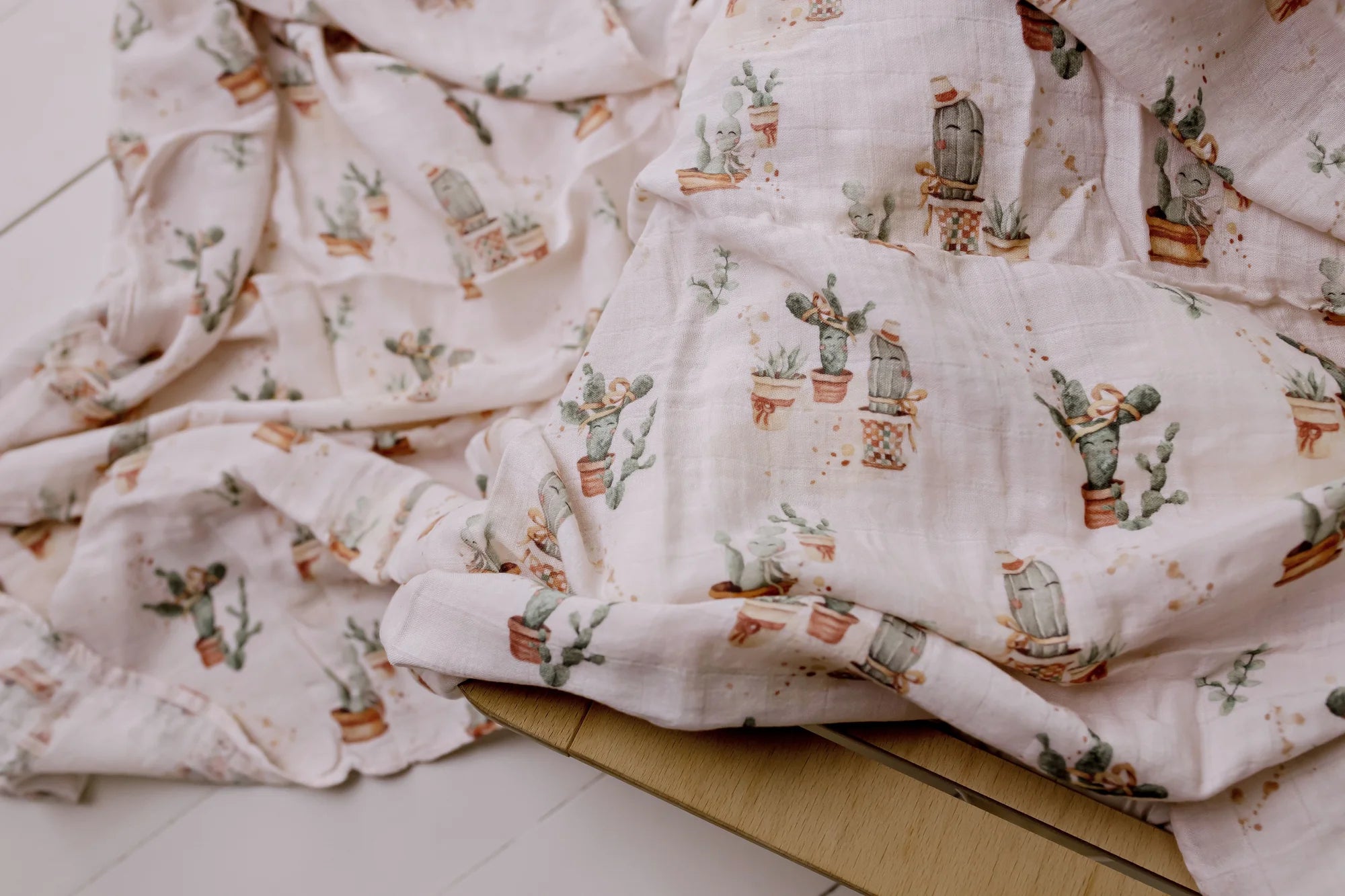 Happy Cactus - Organic Muslin Swaddle | Confetti Kidz
