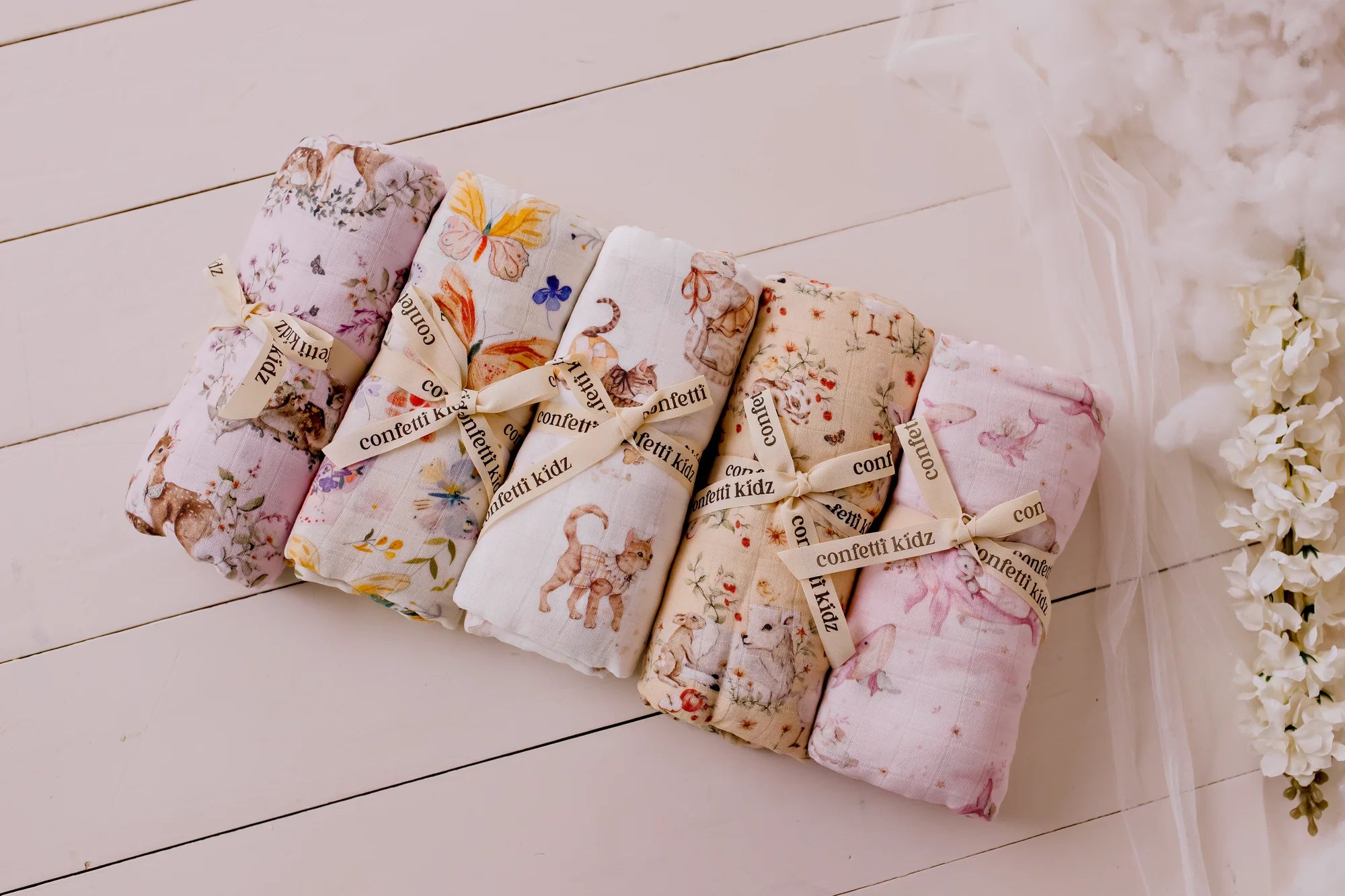 In the Meadow - Organic Muslin Swaddle | Confetti Kidz