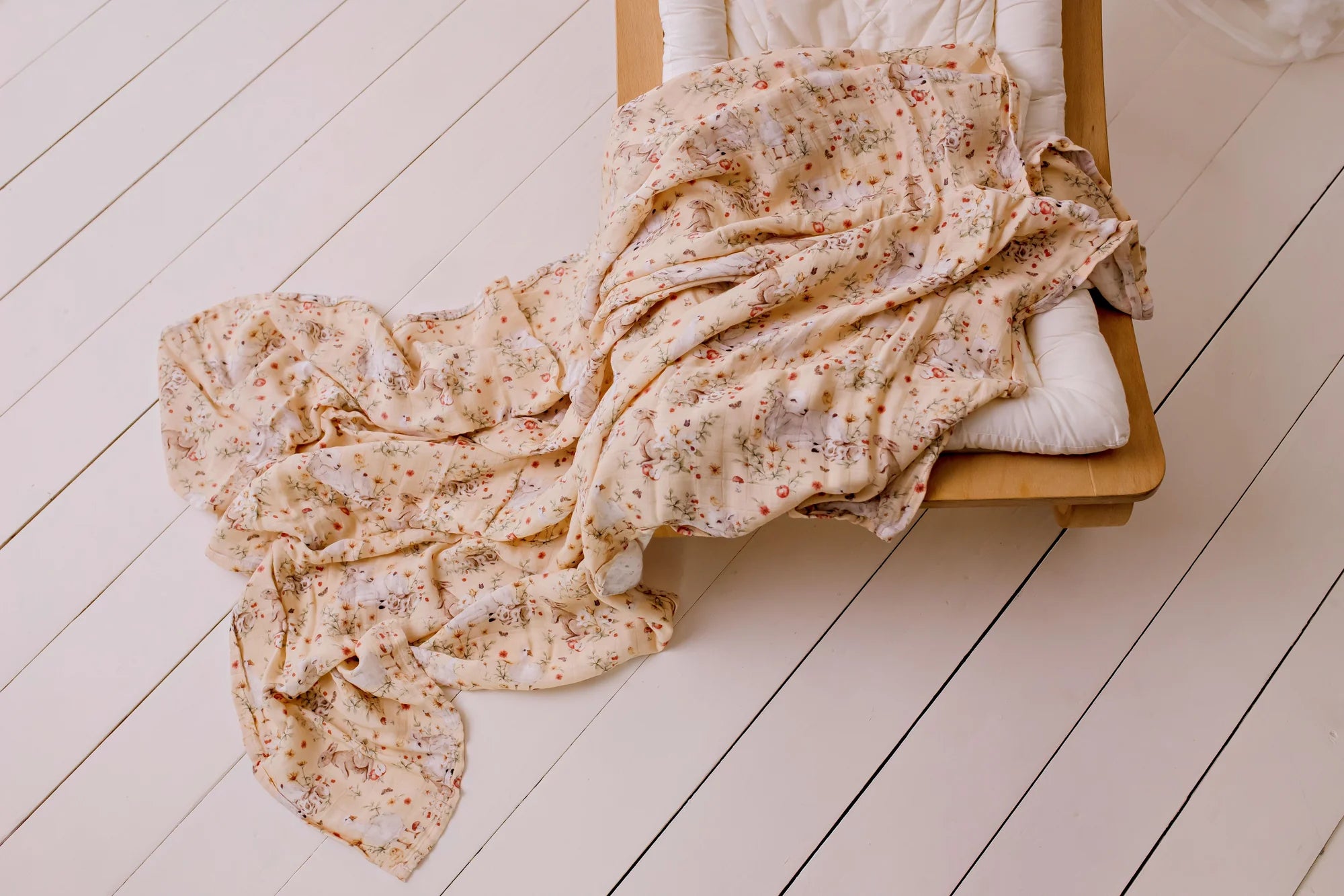 In the Meadow - Organic Muslin Swaddle | Confetti Kidz