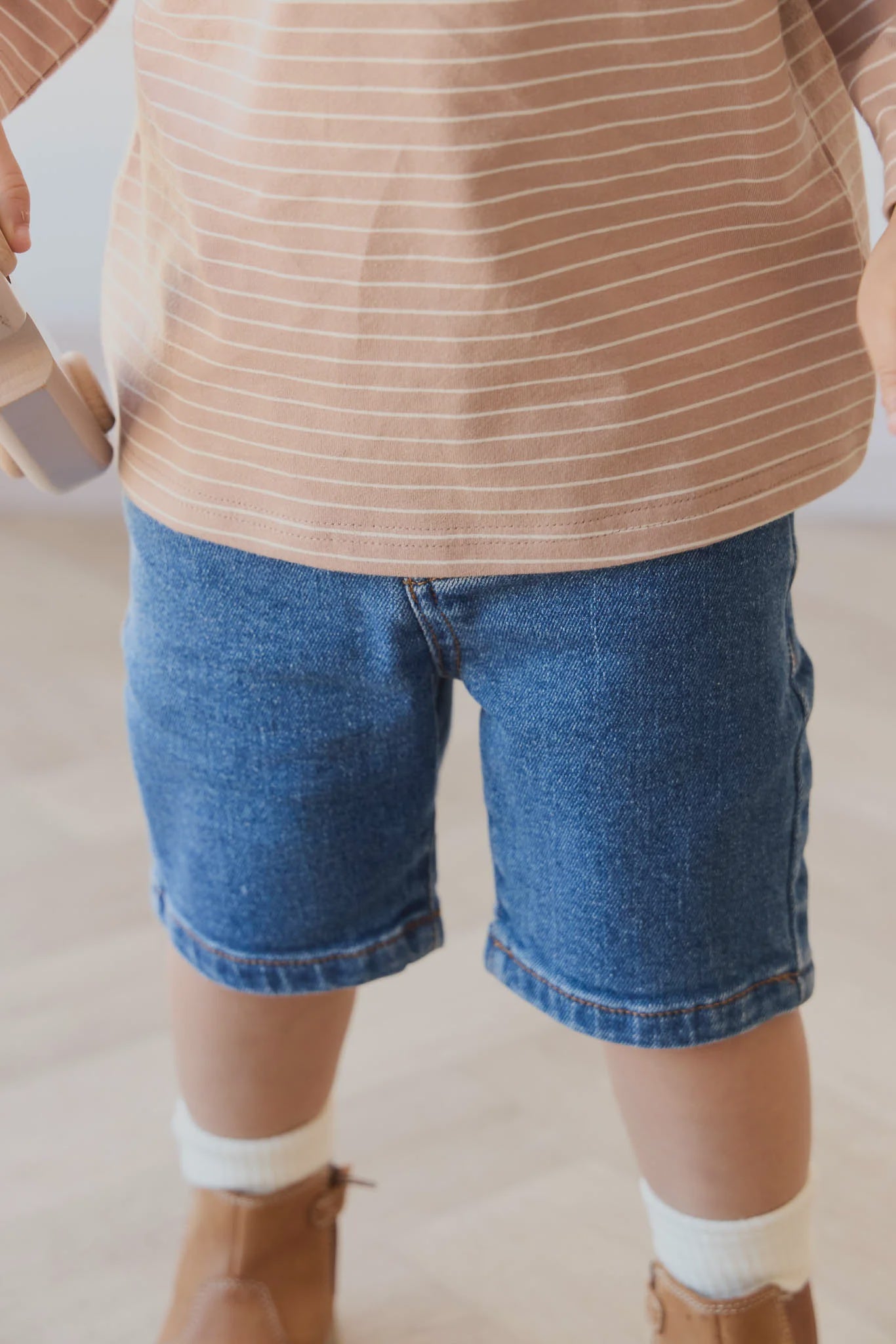 Noah Short - Mid Wash Denim| Jamie Kay