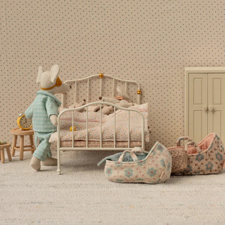 Vintage Double Bed Mouse - Off White | Maileg