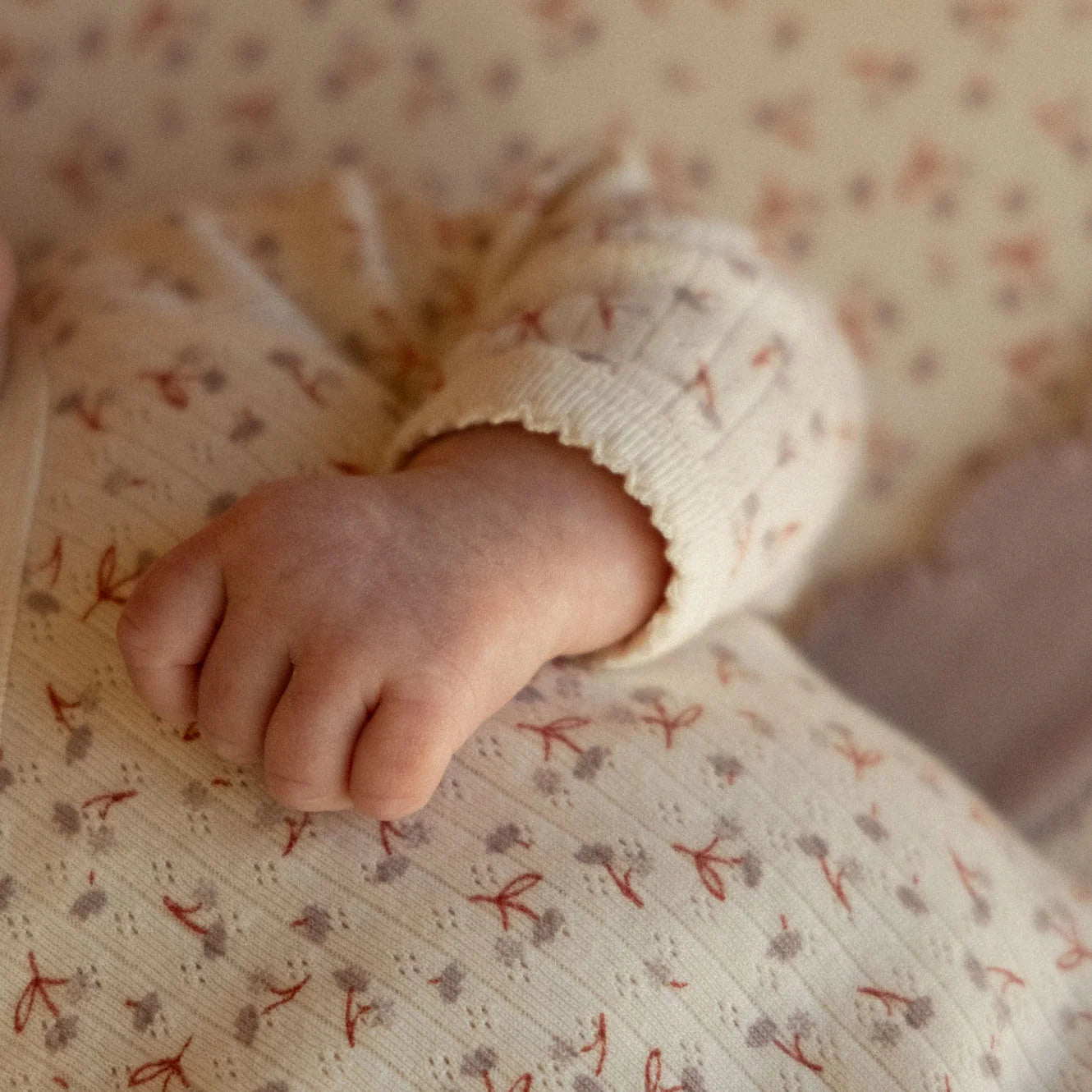 KIMONO STRETCH & GROW POINTELLE - Dandelion Print | Nature Baby