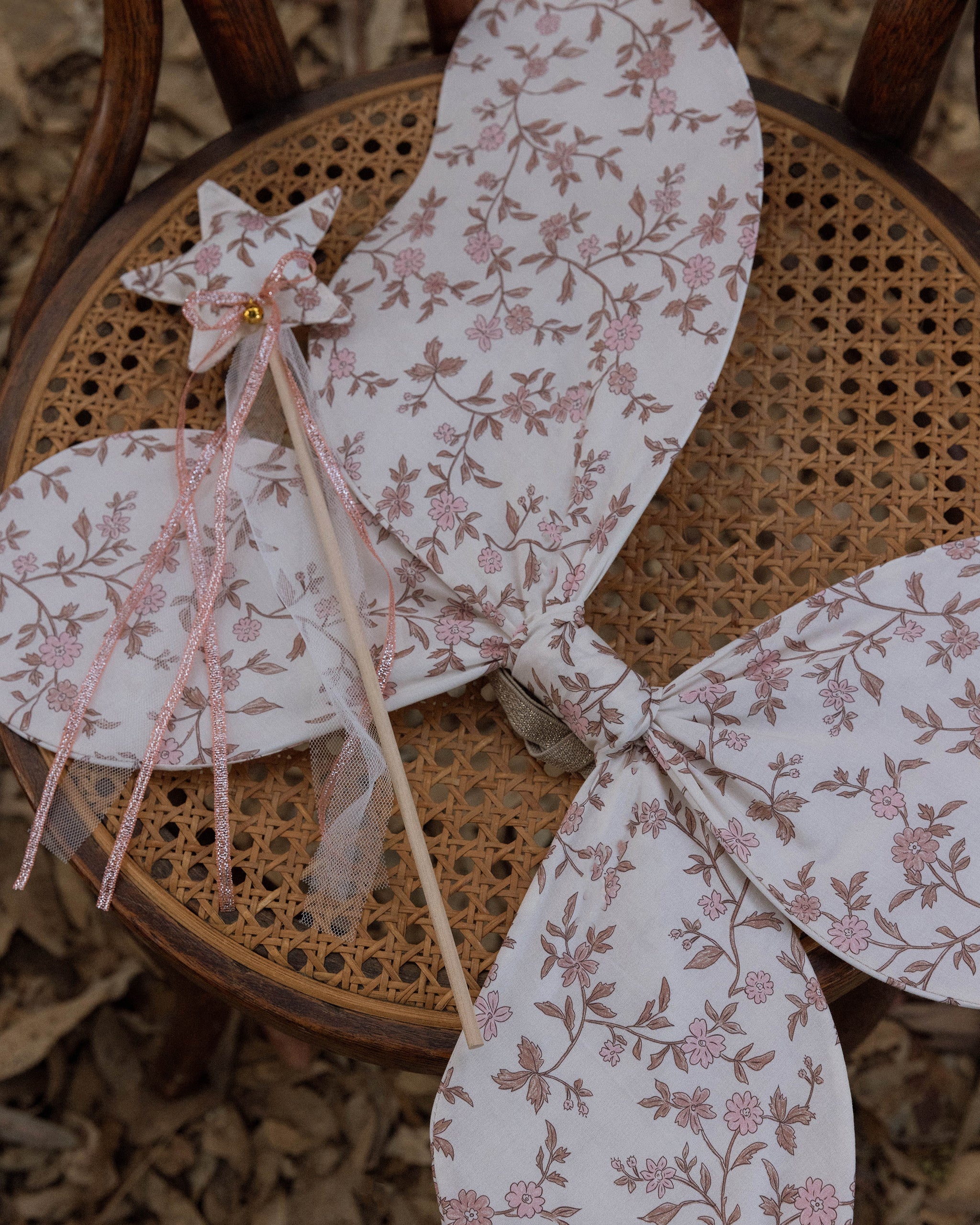 WINGS | ROSE MEADOW | Noralee