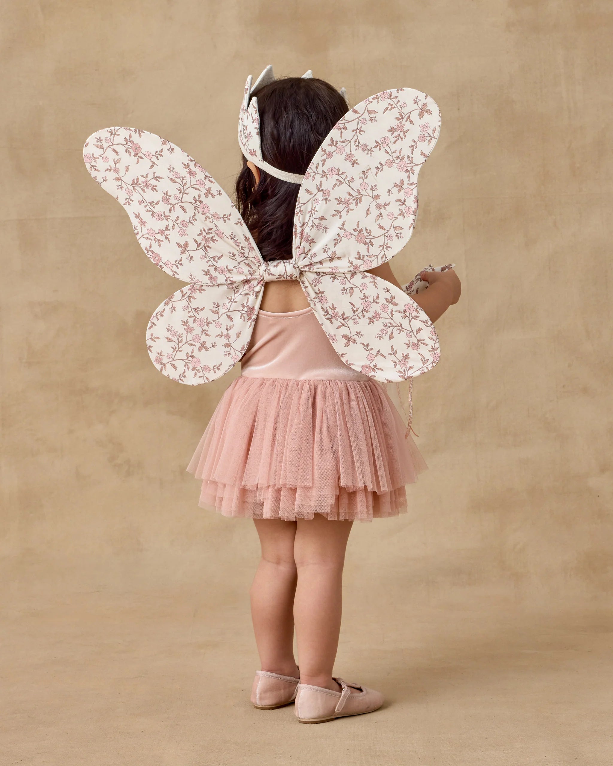 WINGS | ROSE MEADOW | Noralee
