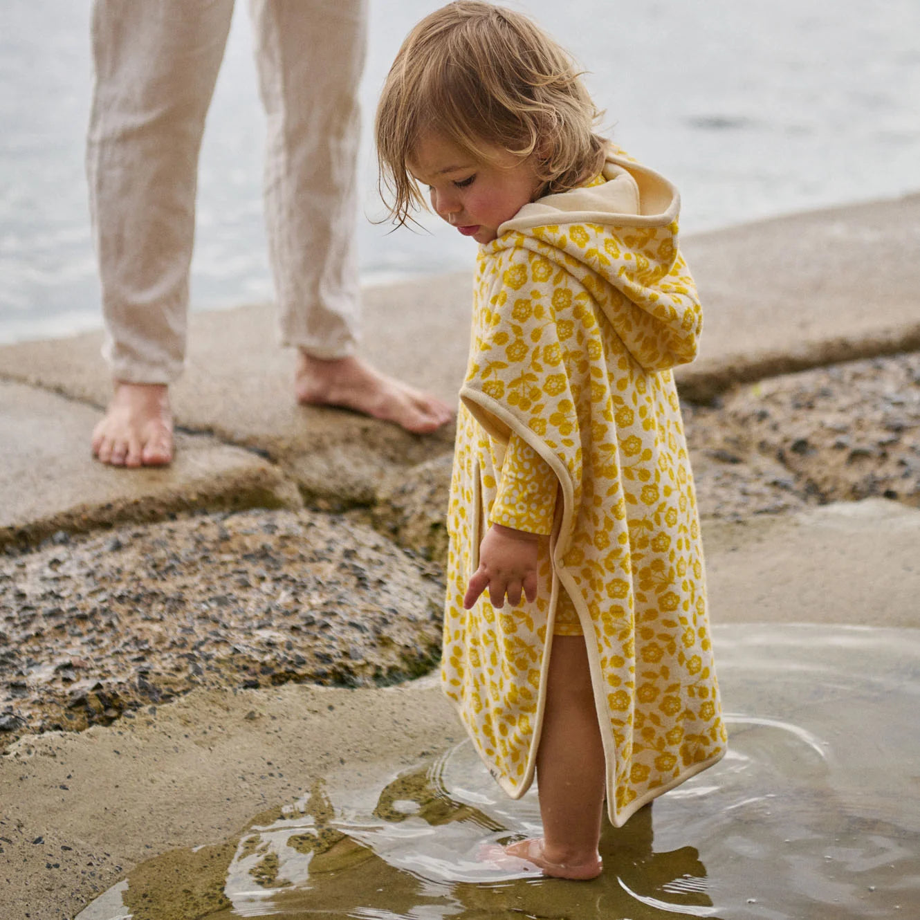 PONCHO TOWEL - Kitchen Garden Freesia Print | Nature Baby