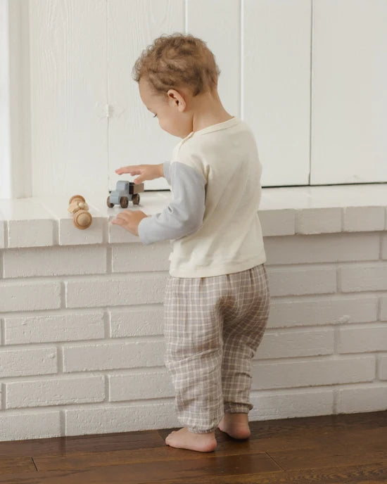 WOVEN PANT BLUE GINGHAM - CLOUD | Quincy Mae