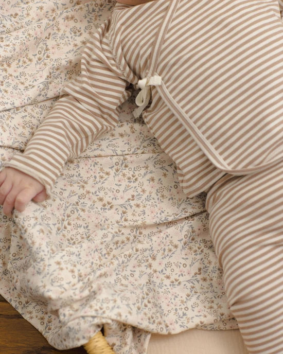 BAMBOO SWADDLE BLOOM - NATURAL | Quincy Mae