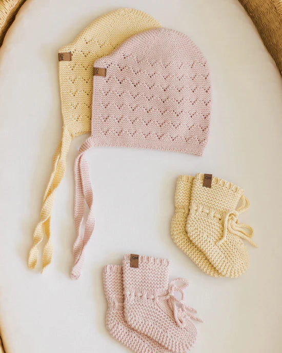 Knit Booties || Bubblegum | Quincy Mae