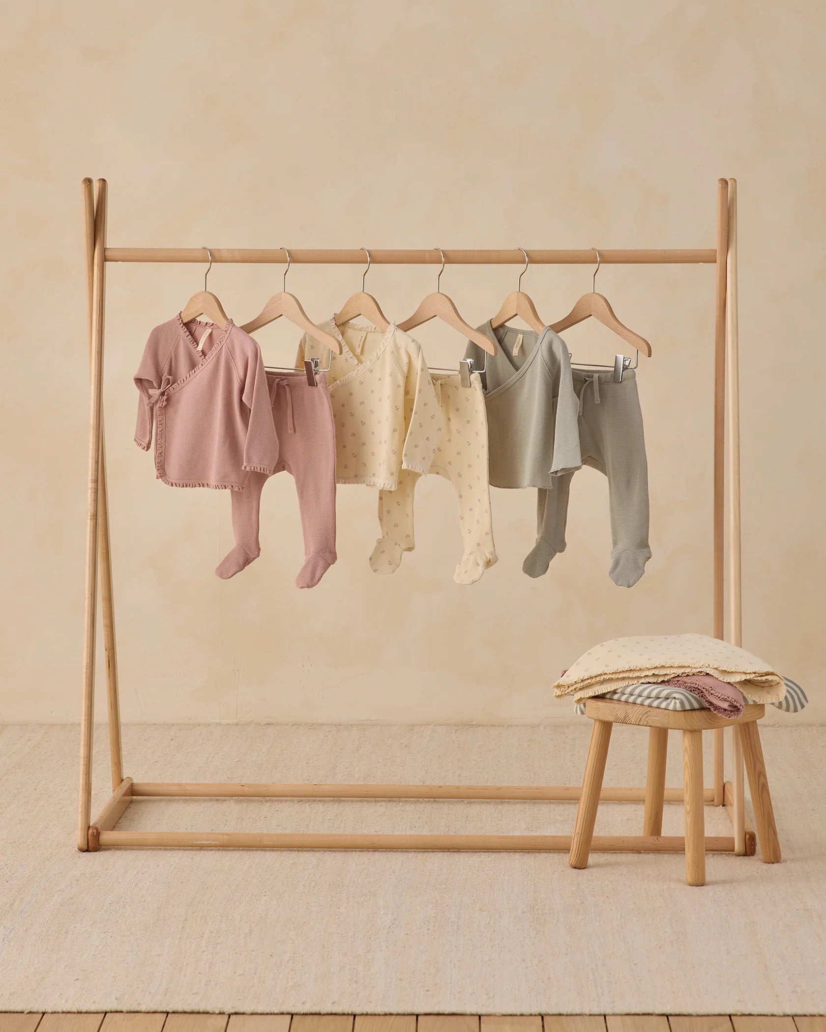 Take Home Set - Mauve Ditsy - Natural | Quincy Mae