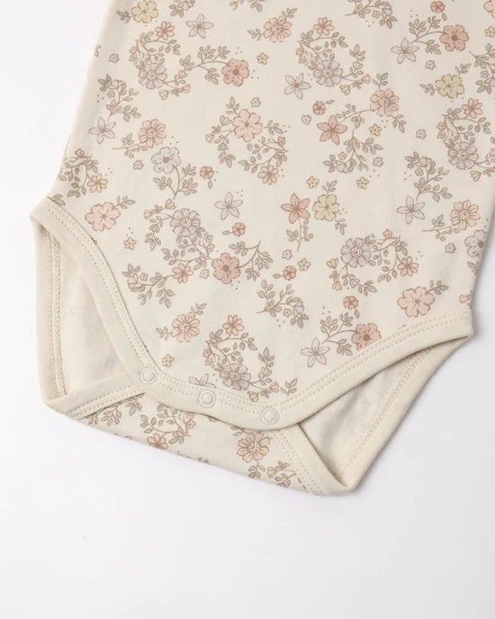 TIERED JERSEY DRESS FLORAL VINE - NATURAL | Quincy Mae