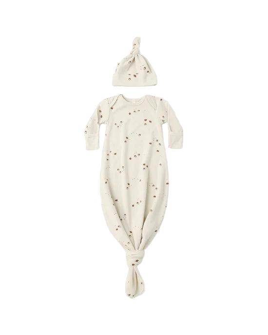KNOTTED BABY GOWN + HAT SET || ACORNS | Quincy Mae