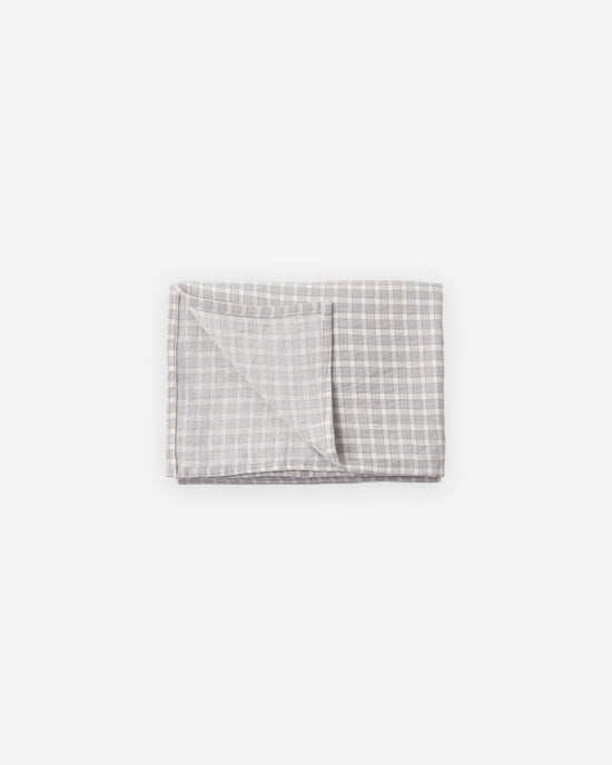 WOVEN SWADDLE BLUE GINGHAM - CLOUD | Quincy Mae