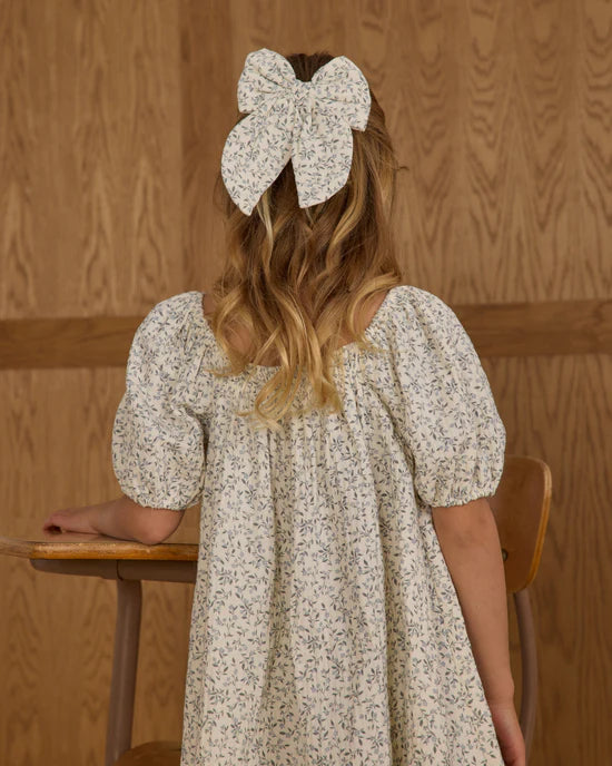 OVERSIZED BOW || BLUE VINES | Rylee + Cru