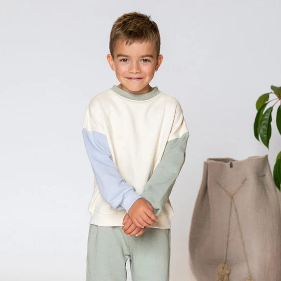 Relaxed Sweatshirt || Natural | Rylee + Cru
