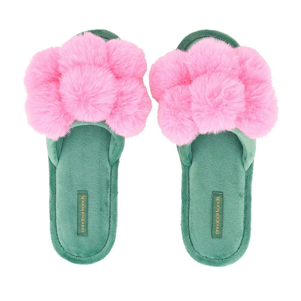 COSY LUXE Slippers Pom Pom - Candy Green | Annabel Trends