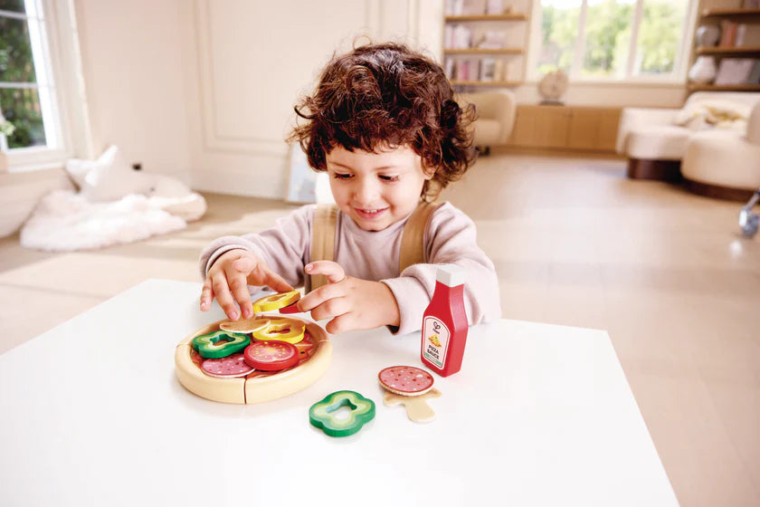 Light & Sizzle Pizza Oven Set | Hape
