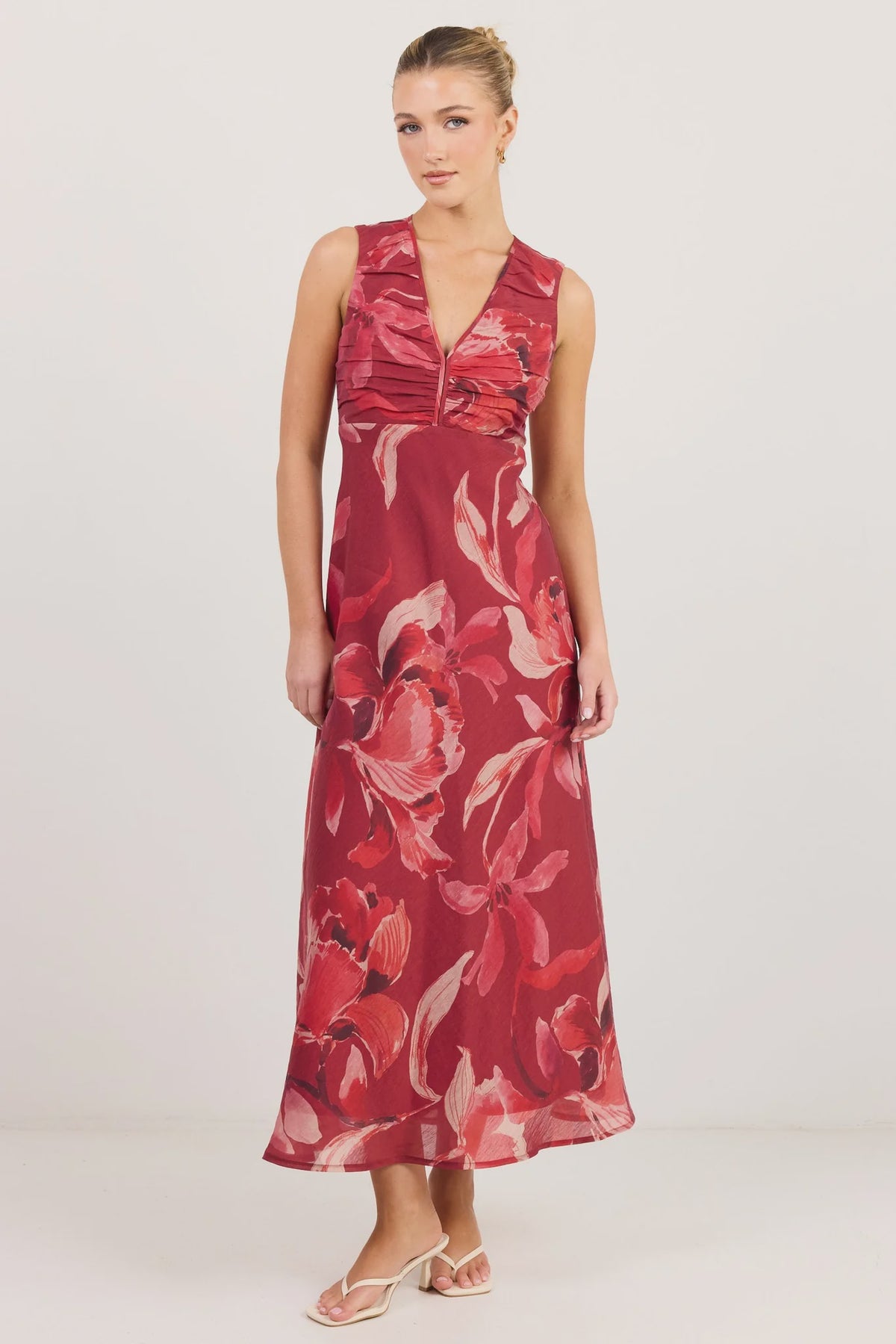 Tuck Large Red Peony Sleeveless Pleat Front Maxi Dress |