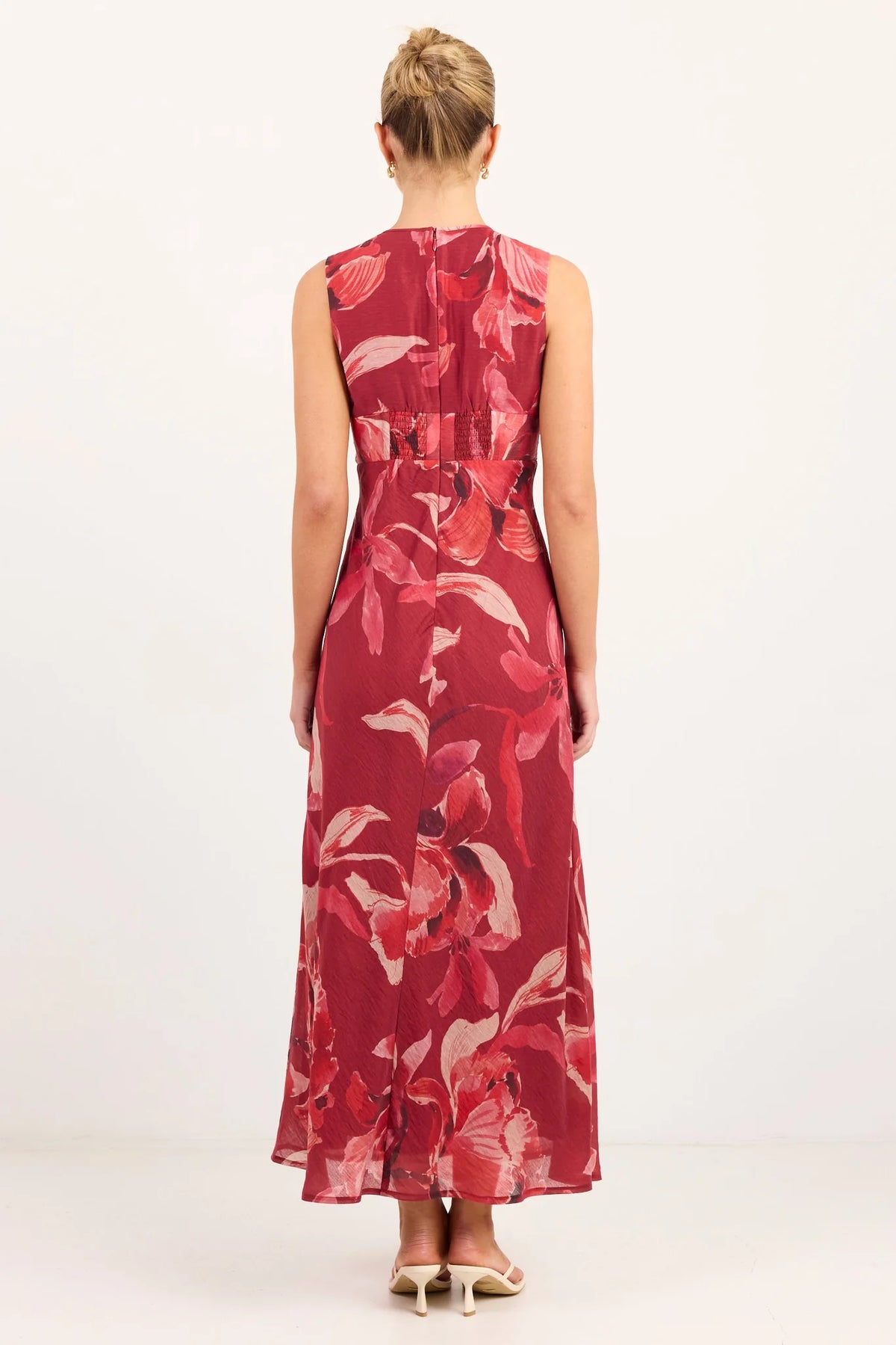 Tuck Large Red Peony Sleeveless Pleat Front Maxi Dress |