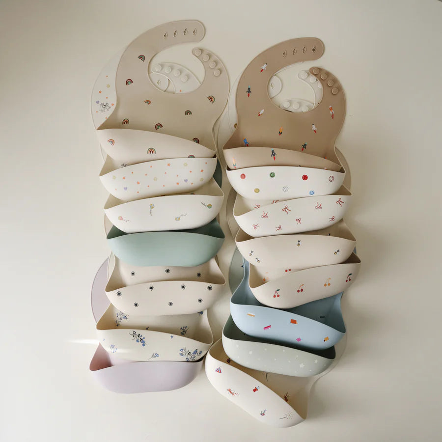 Silicone Baby Bib - Rainbow | Mushie
