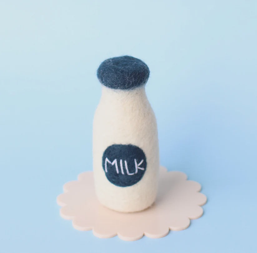 Play Milk | Juni Moon