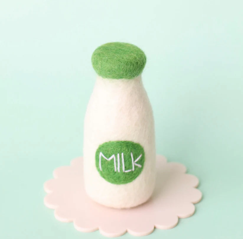 Play Milk | Juni Moon