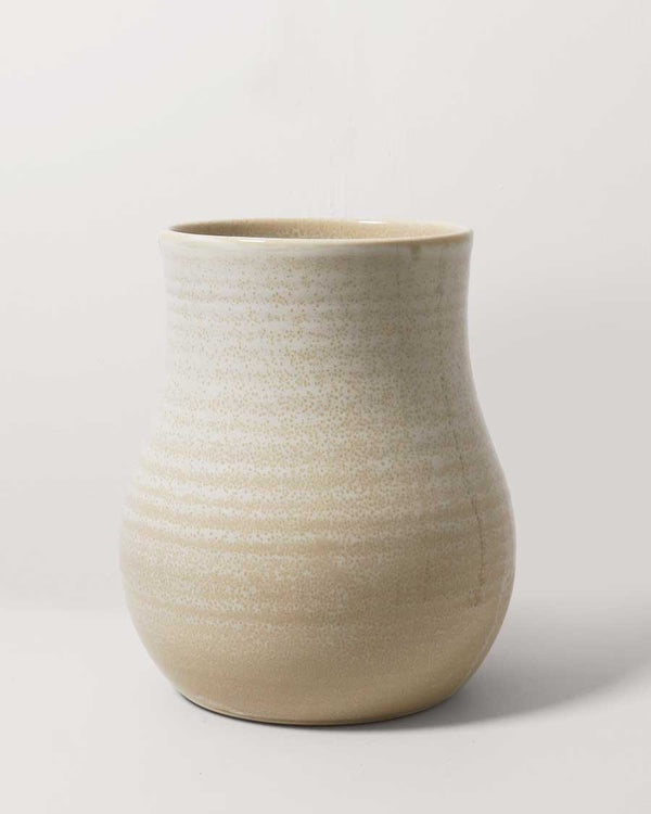 VASE / LINEN | Robert Gordon