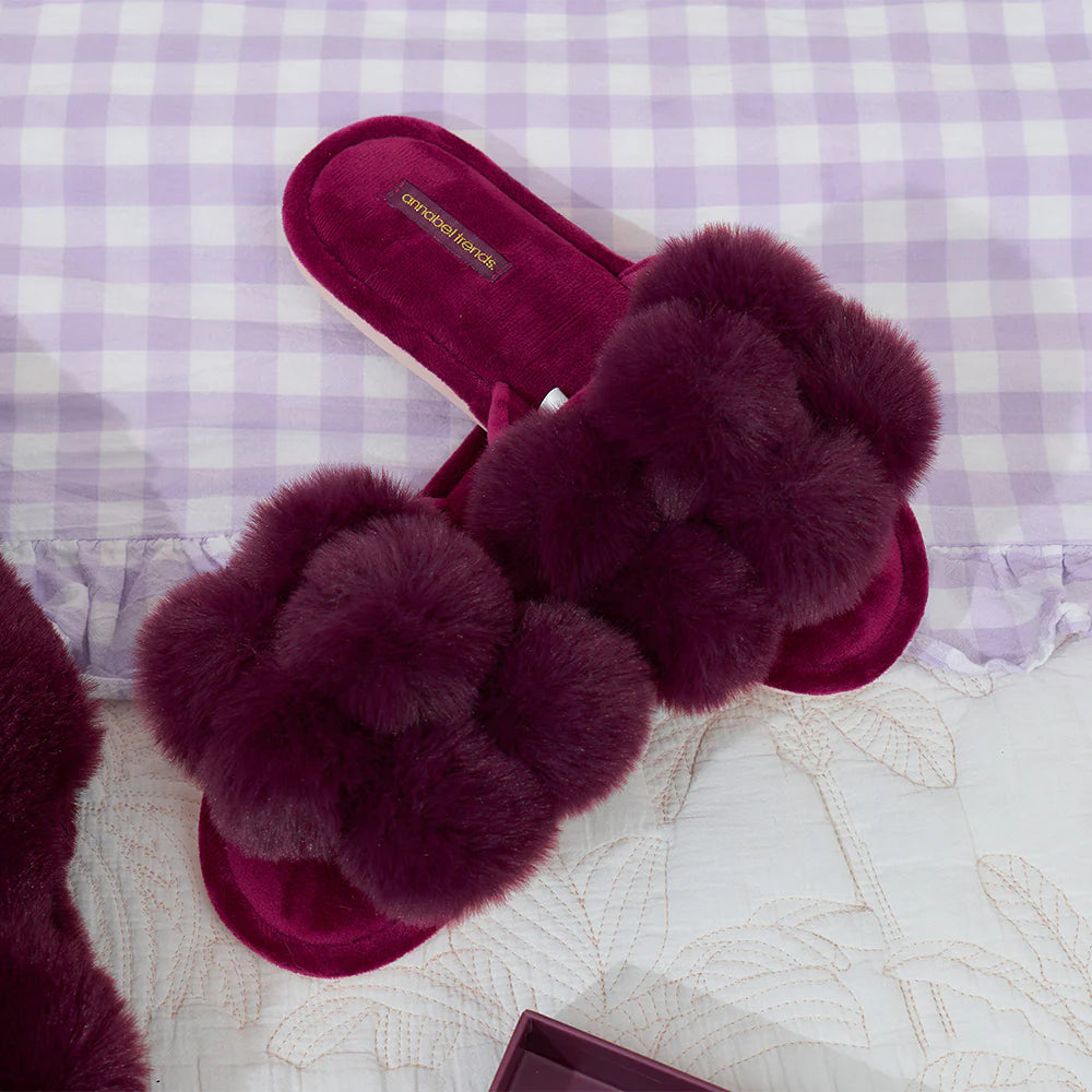 COSY LUXE Slippers Pom Pom || Mulberry | Annabel Trends