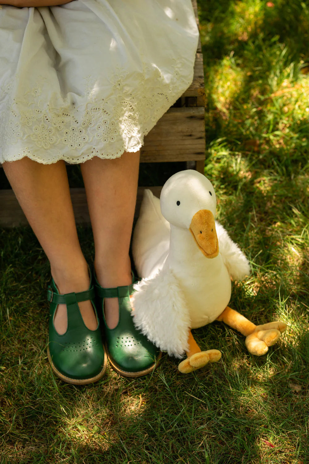 Snowy the Goose | Nana Huchy