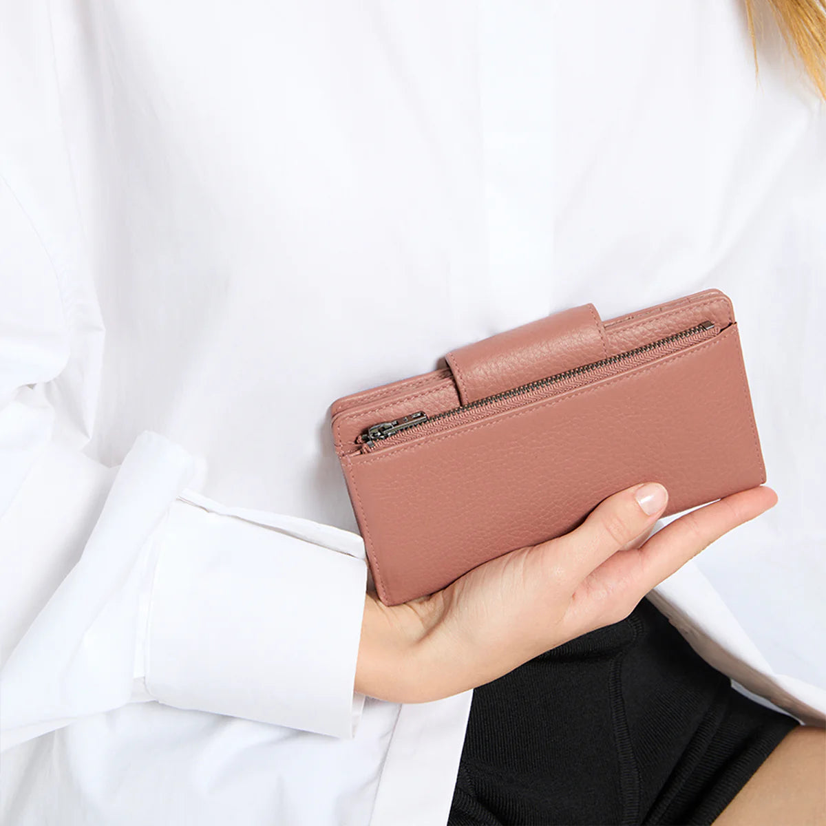 Ruins Wallet - Dusty Rose | Status Anxiety