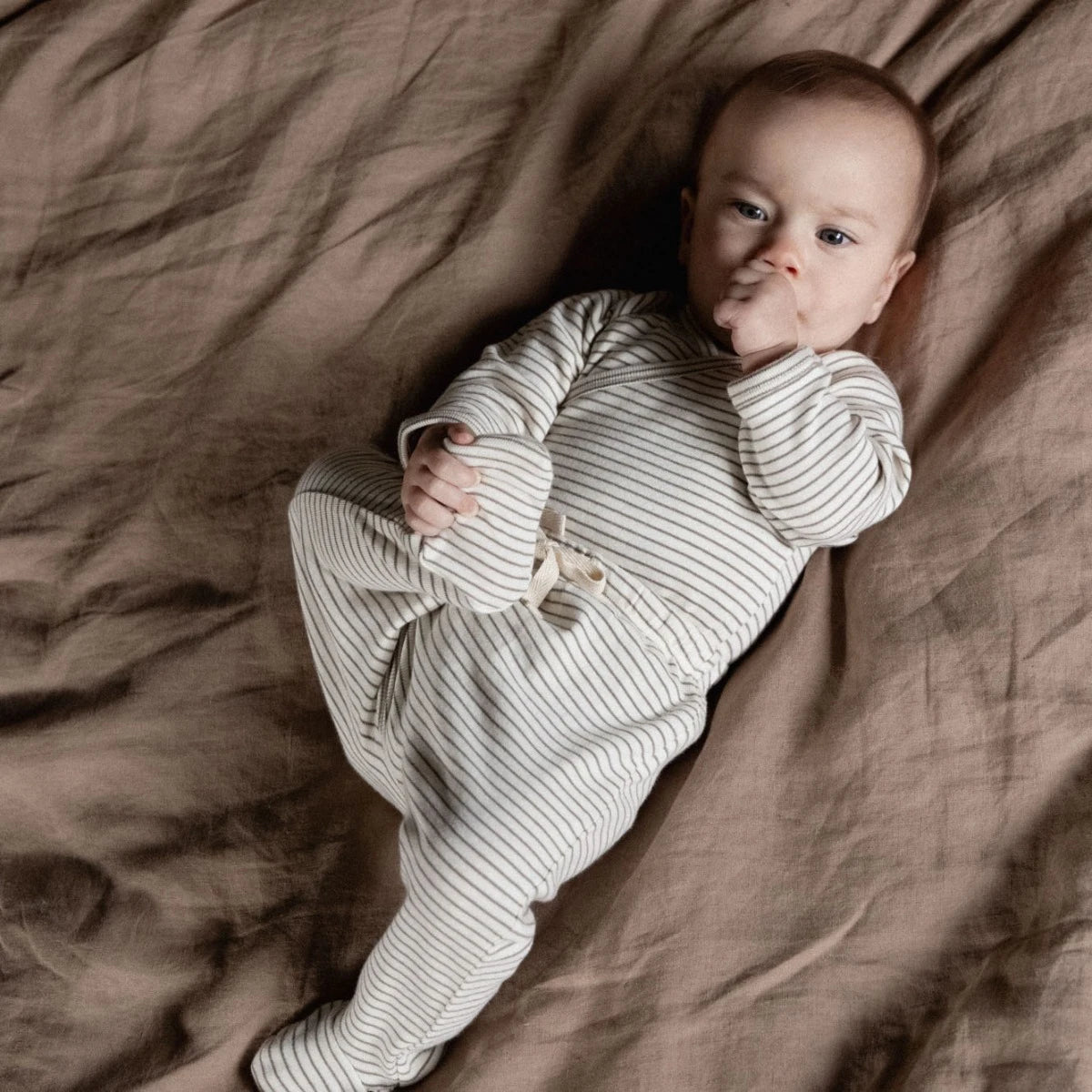 FOOTED ROMPERS - Mushroom Pinstripe | Nature Baby