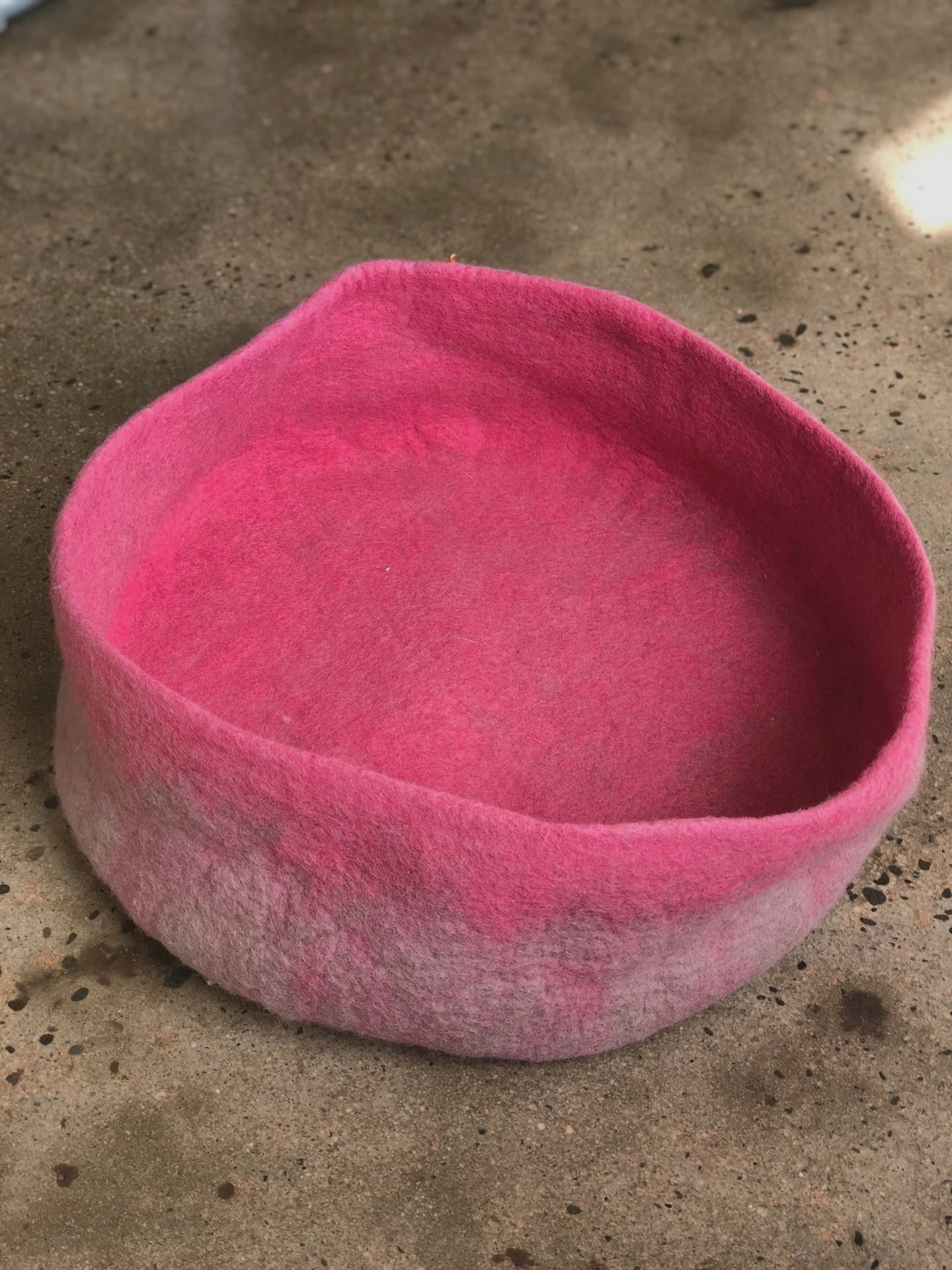 Bicolor Calabash Large | Ultra Pink Cumulus | Muskhane